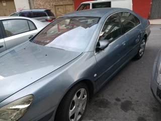 Peugeot 607 2001