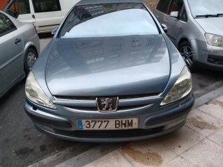 Peugeot 607 2001