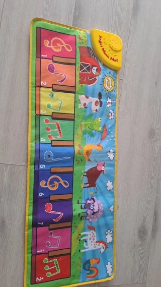 Pack de 9 juguetes infantiles.