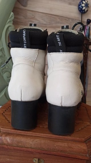Botines The Art Company Blanco y Negro