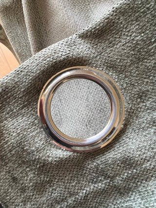Cortina Maison du Monde terciopelo gris 100€