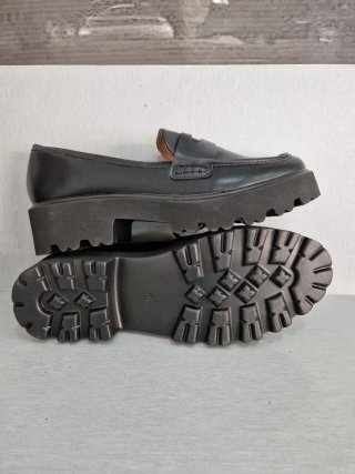 Mocasines cuña negros T. 38-39-40  nuevos
