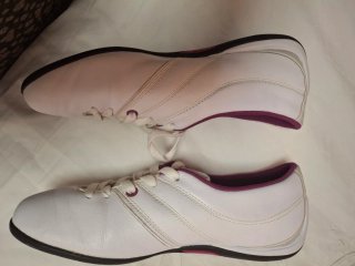 Deportivas Puma Talla 40 Blancas y Moradas