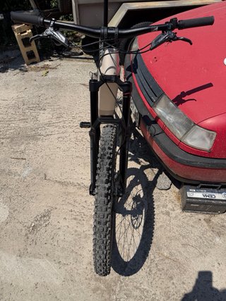 Bicicleta Enduro Freeride Canyon