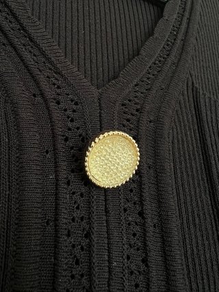 Vestido negro de punto Poète XS con botones dorado