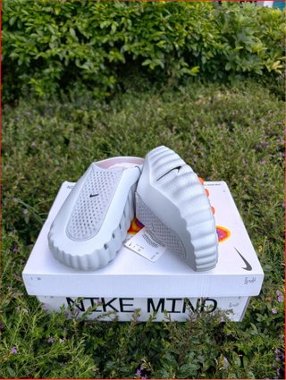 Nike Mind 001 Talla 42 Gris/Blanco