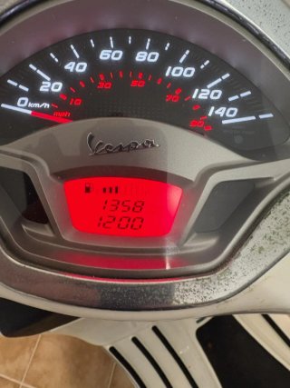 Vespa GTS Super 300 Blanca 2014