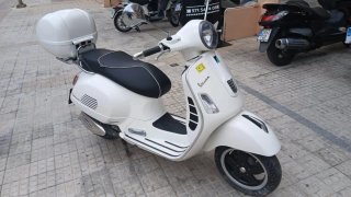 Vespa GTS Super 300 Blanca 2014