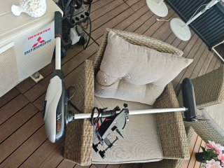 Conjunto bote Inflable Intex Seahawk 4 con motor.