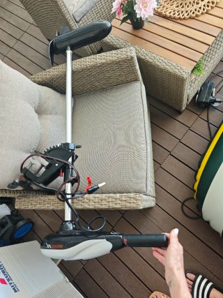 Conjunto bote Inflable Intex Seahawk 4 con motor.