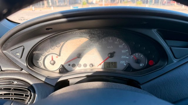 Ford Focus 2000