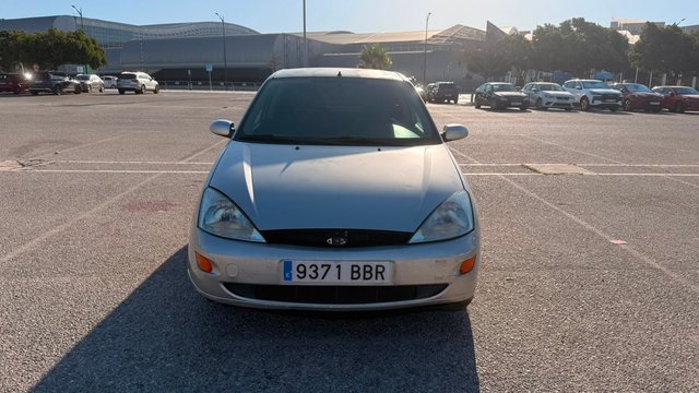 Ford Focus 2000
