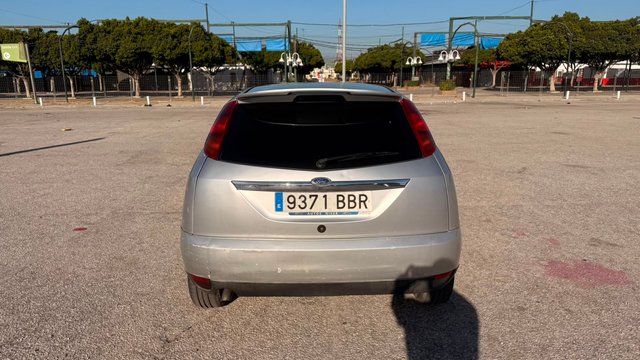 Ford Focus 2000