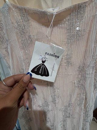 Vestido largo beige y plateado