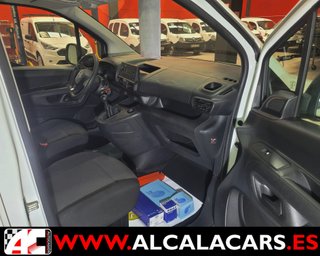 0354-LRJ Opel Combo 2021