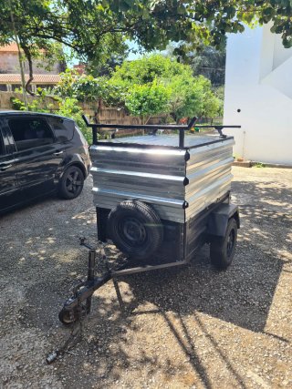 Remolque cerrado Jomafri con papeles