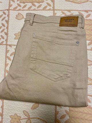 Bermudas Sfera Beige Talla 46 Nuevas