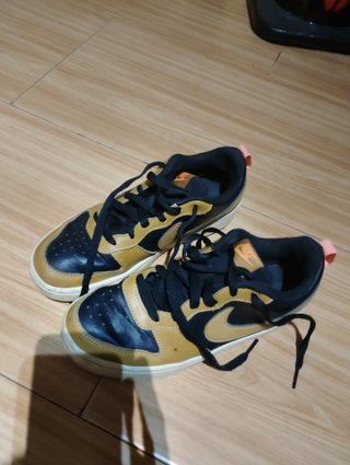 Nike Talla 38 Marrón y Negro