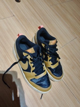 Nike Talla 38 Marrón y Negro