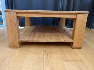 MESA DE MADERA