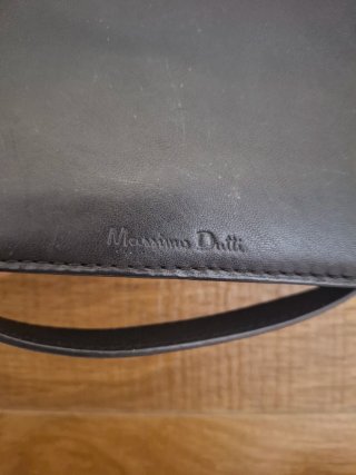 Bolso pequeño negro piel
