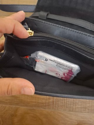 Bolso pequeño negro piel