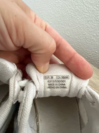 Zapatillas deportivas infantiles