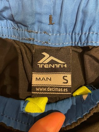 Pantalón deportivo Décimas negro y azul