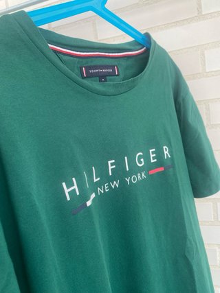 Camiseta Tommy Hilfiger verde oscuro Talla M