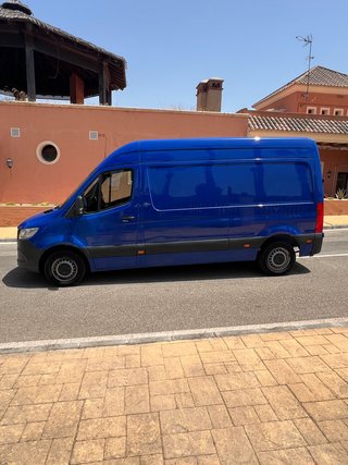 Mercedes-Benz Sprinter