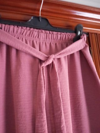Lote 2 pantalones: tobillero beige y pesquero rosa