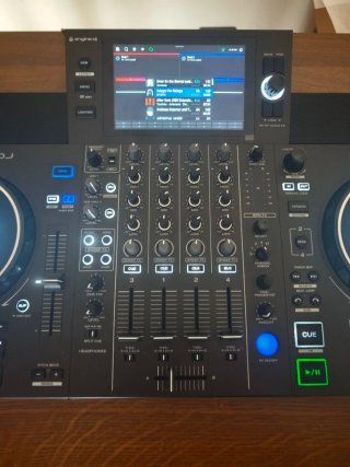 Denon DJ SC Live 4 Controlador DJ