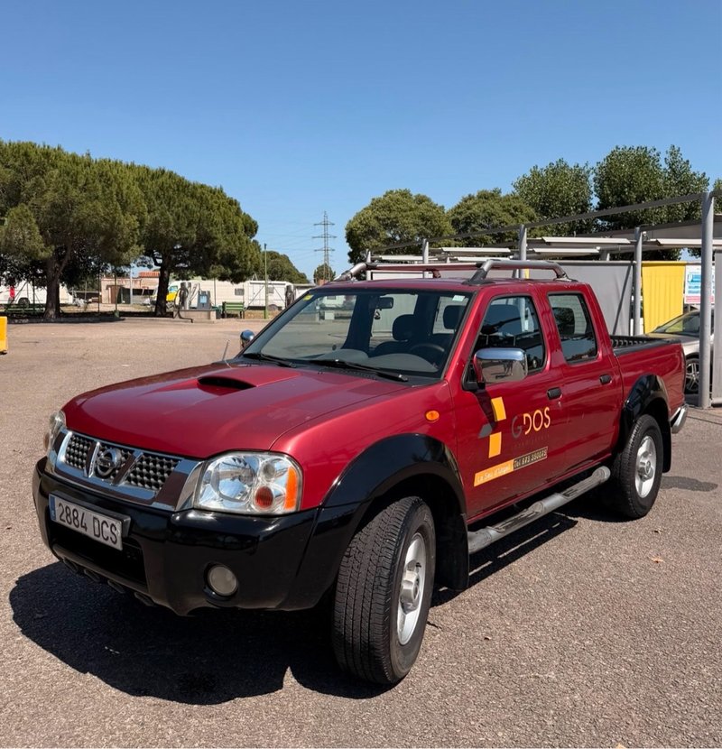 Nissan Navara 2004 - foto 1