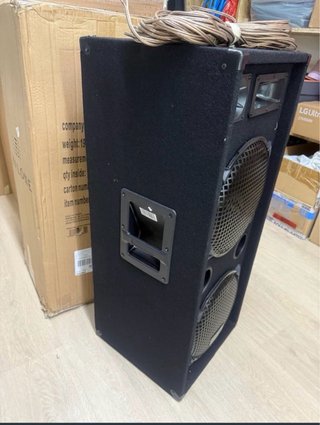 Altavoz negro