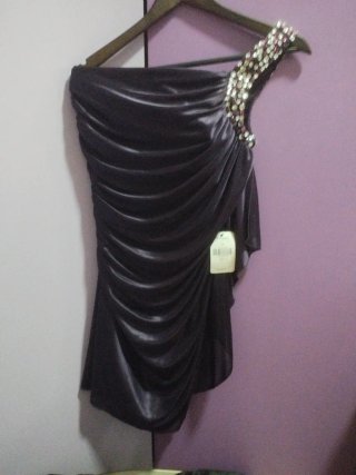 Vestido fiesta morado  con pedrería Talla M