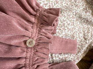 Conjunto bebé niña floral y de pana
