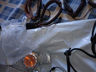 Lotto gioielli uomo: orologi, collane, bracciali