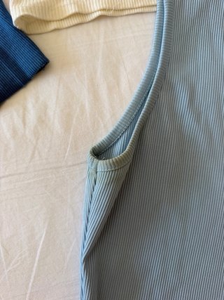 Lote 4 Tops Pull&Bear Talla S