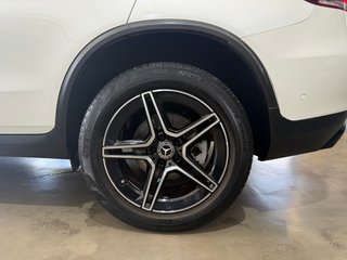 MERCEDES-BENZ Clase GLC 300 e 4MATIC