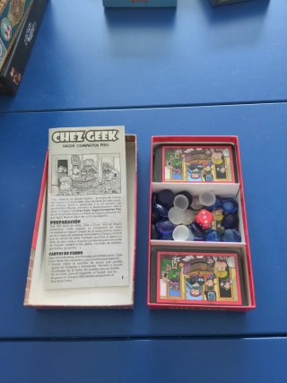 Chez Geek - Vagos Comparten Piso Juego de Mesa