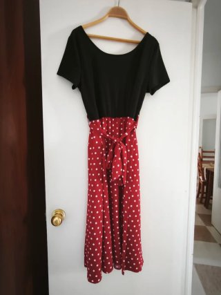 Vestido elegante de lunares