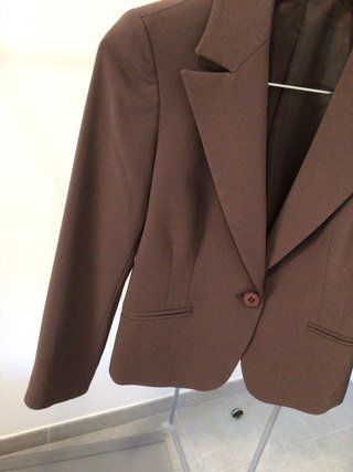 Chaqueta marrón elegante