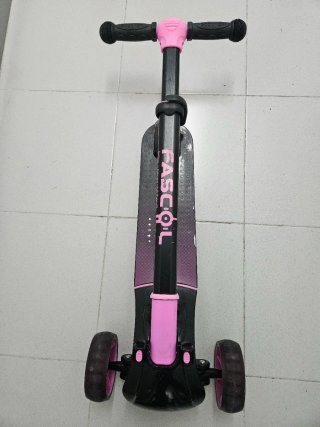 Patinete 3 Ruedas Infantil Rosa y Negro