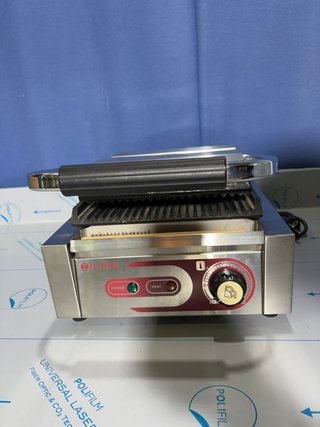 GRILL SIMPLE O SANDWICHERA