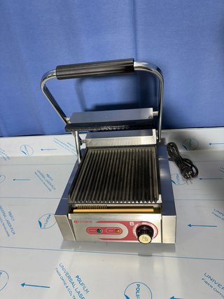 GRILL SIMPLE O SANDWICHERA