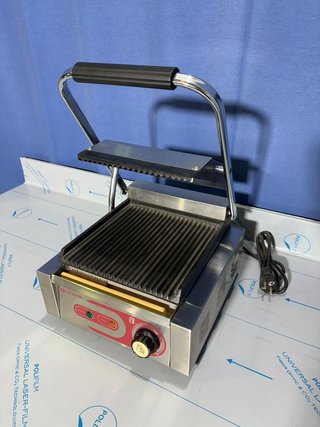GRILL SIMPLE O SANDWICHERA