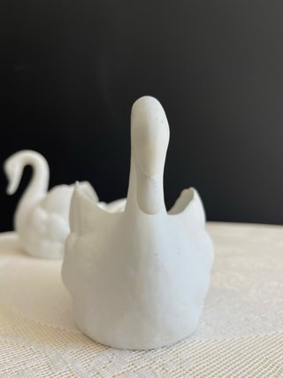Cisne Vista Alegre em Porcelana