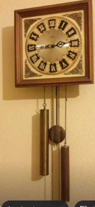 Reloj de pared antiguo