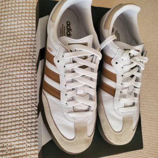 Adidas Samba Talla 42 Marrones y Blancas
