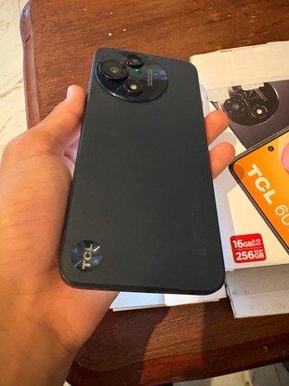 Móvil TCL 256Gb y 16ram